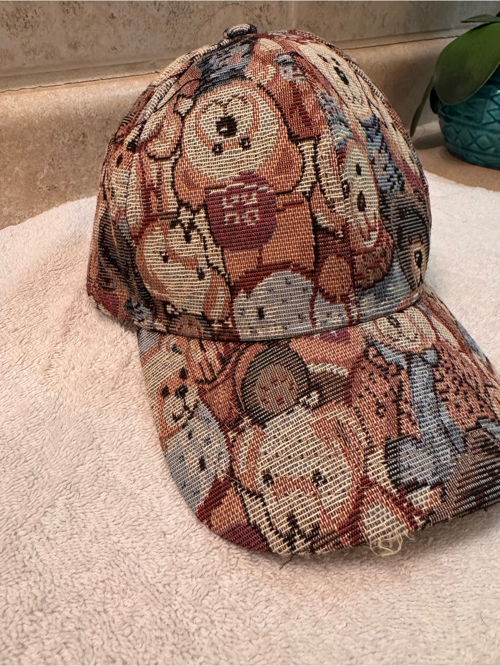 Tapestry Bear Pattern Baseball Cap - Multi Color - Picture 2 of 4
